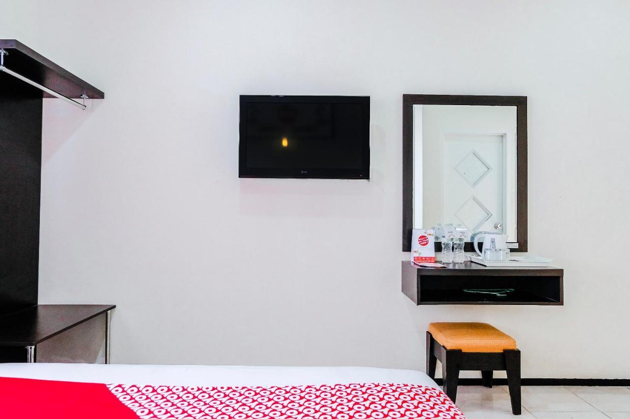 Oyo 803 Toetie Hotel Batu  Luaran gambar