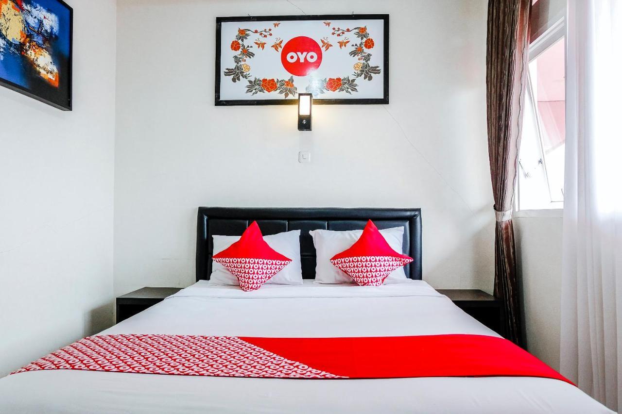Oyo 803 Toetie Hotel Batu  Luaran gambar