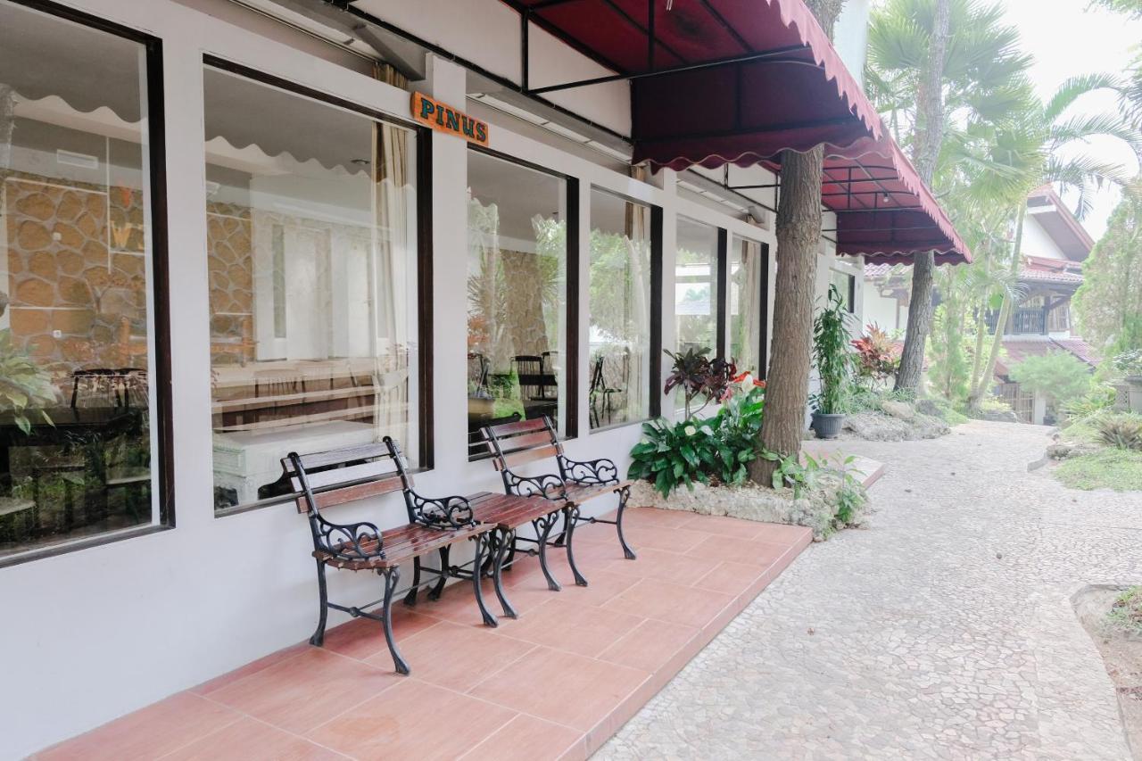 Oyo 803 Toetie Hotel Batu  Luaran gambar