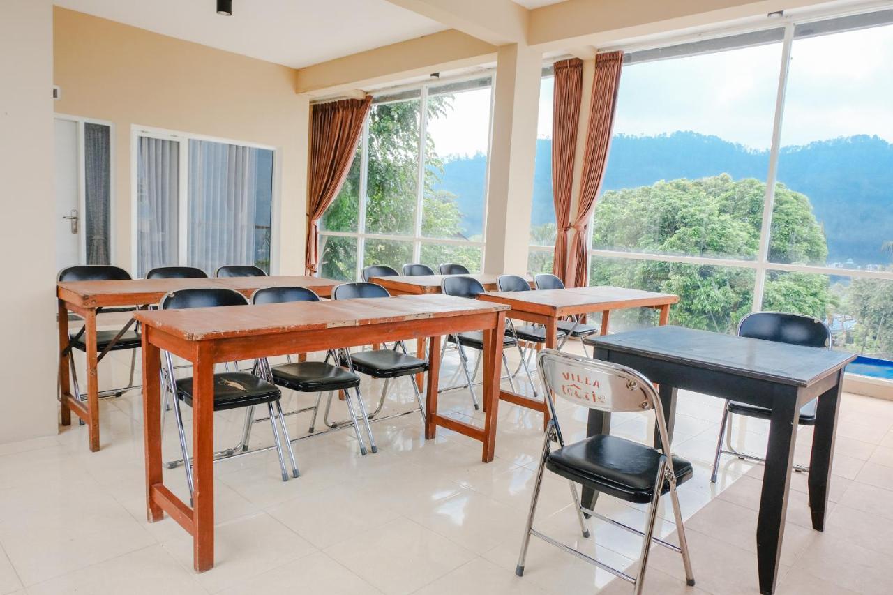 Oyo 803 Toetie Hotel Batu  Luaran gambar